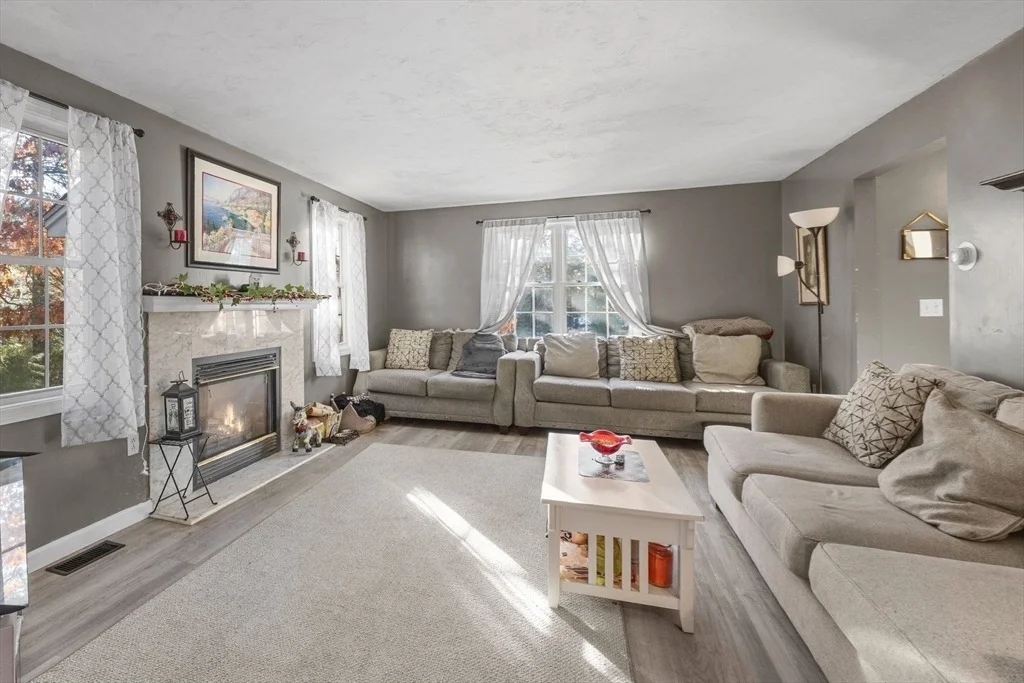 Photo of 4 Mather Dr