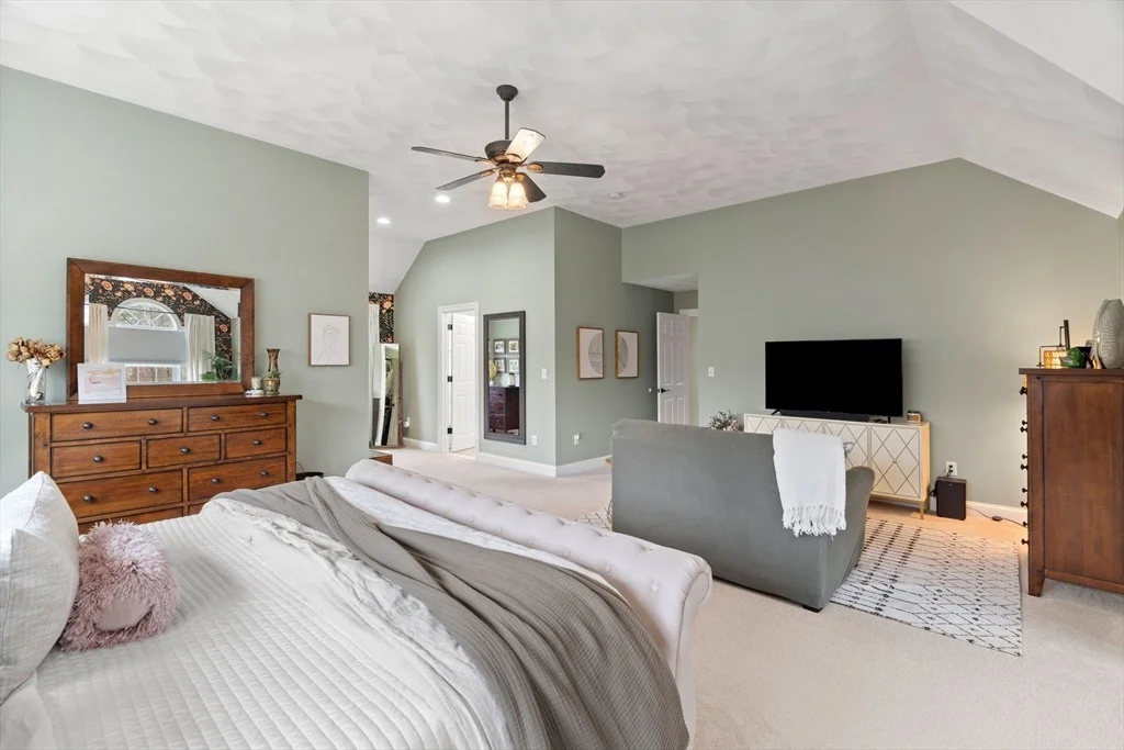 Photo of 18 Yankee Way