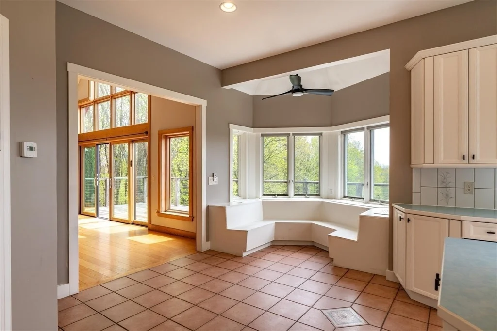 Photo of 184 West Rd