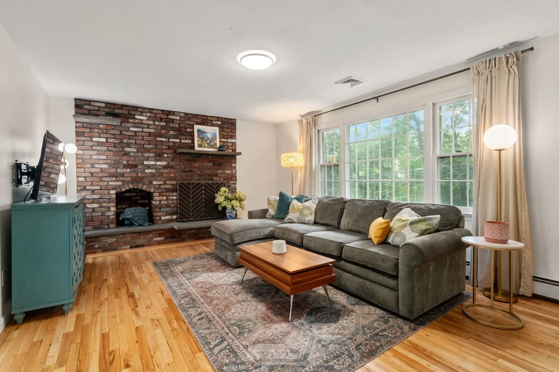 Photo of 627 Concord Road