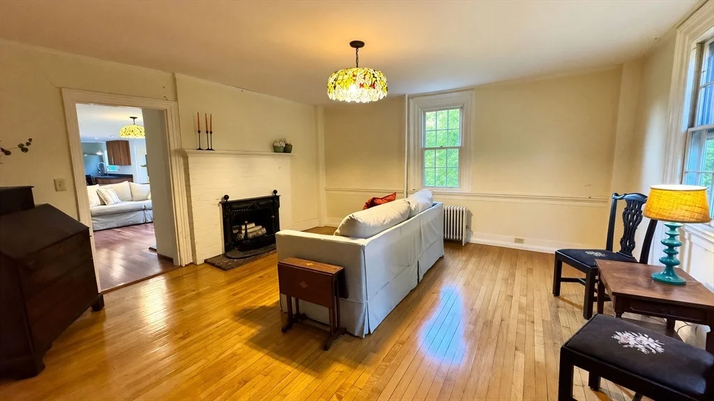 Photo of 238 Briar Hill Rd
