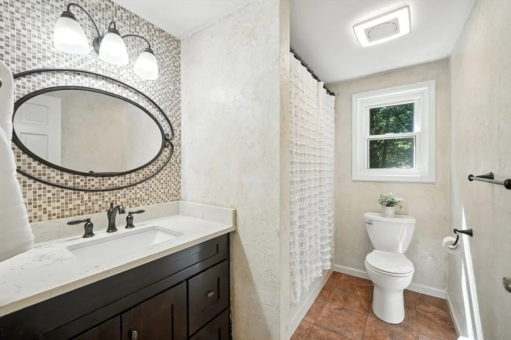 Photo of 128 Barton Ave.