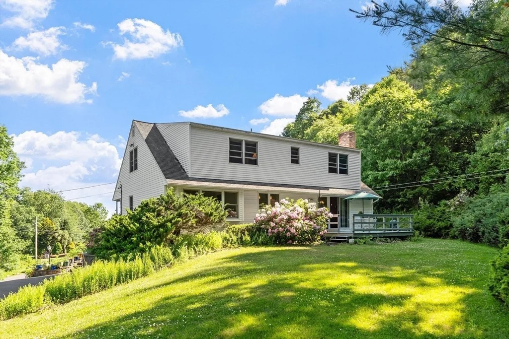 Photo of 33 Taft Rd