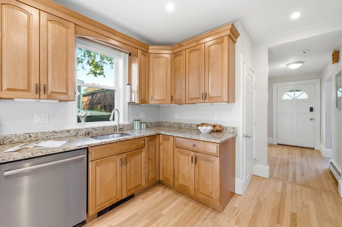 Photo of 12 Linden Pl