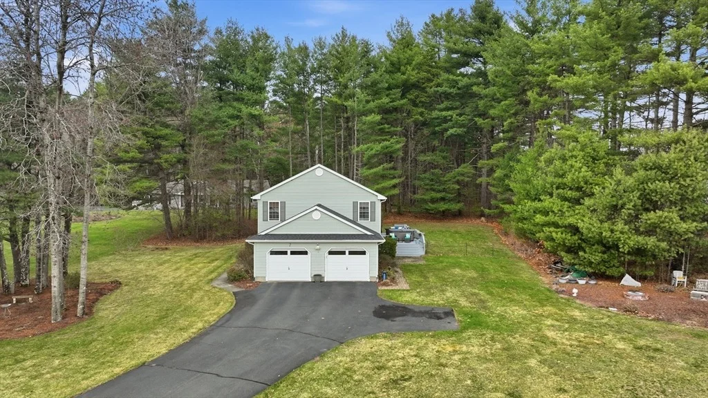 Photo of 7 Hillside Meadows Dr