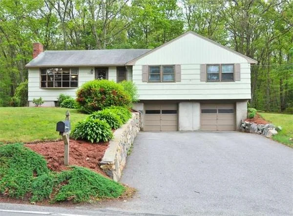 Photo of 231 Mill St