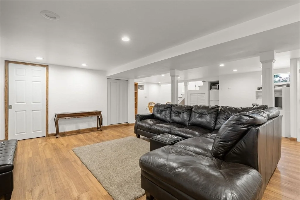 Photo of 10 Perley Ave