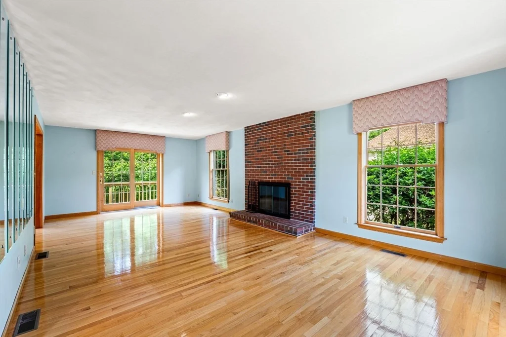 Photo of 33 Coventry Lane