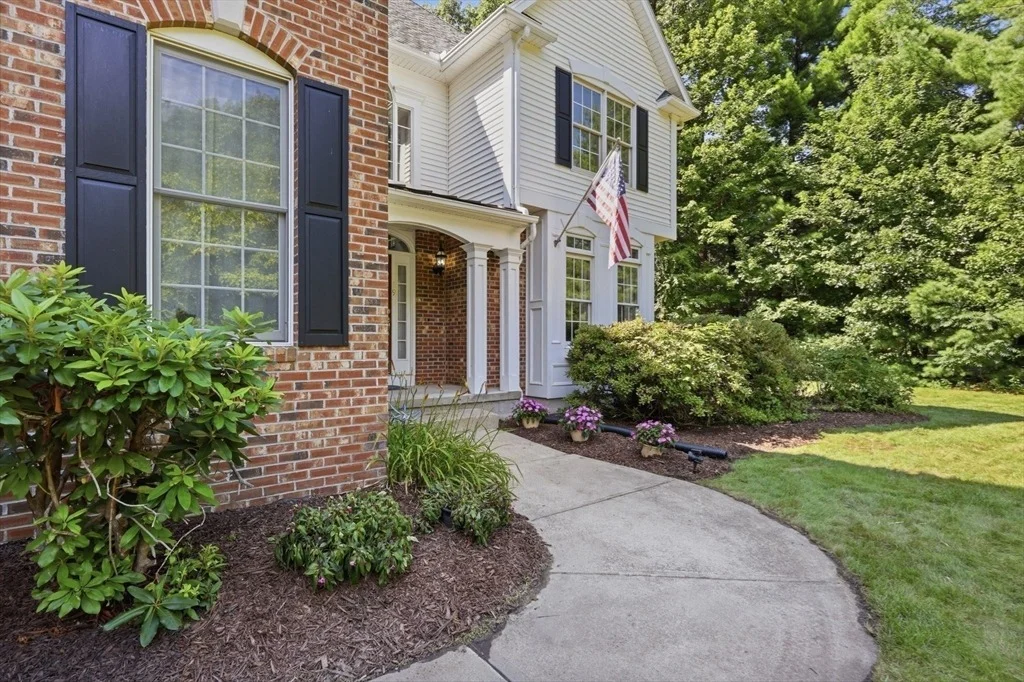 Photo of 19 Laurel Ridge Road