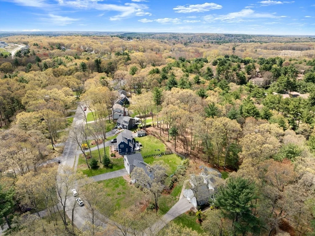 Photo of 32 Sherborne Cir