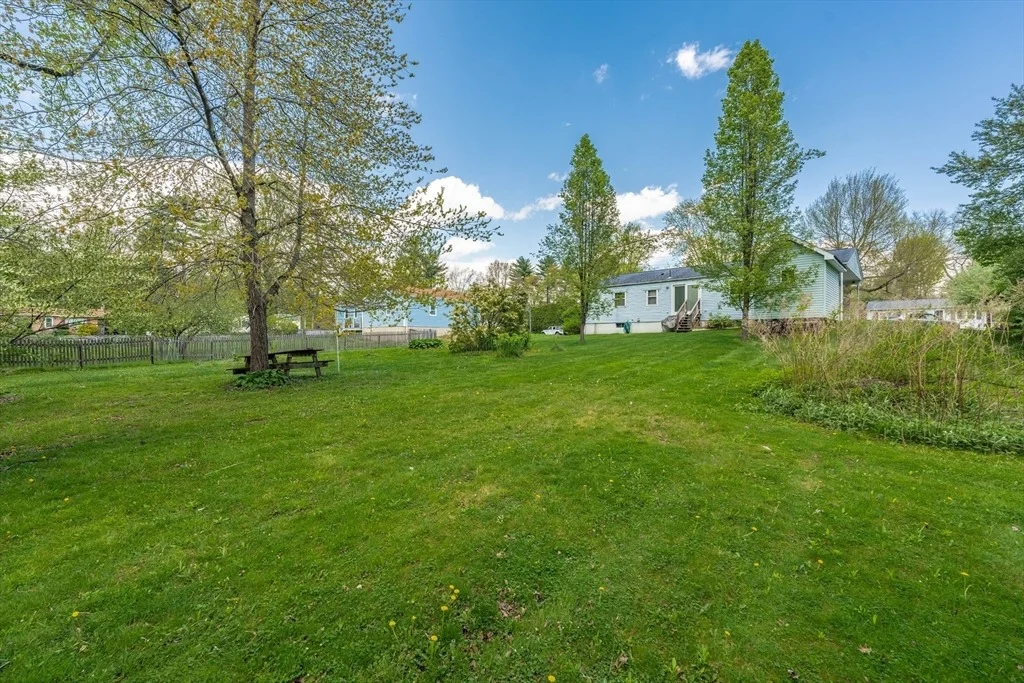 Photo of 183 Brookside Cir