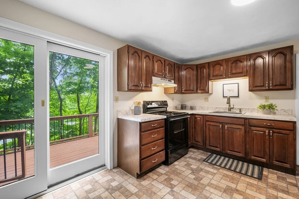 Photo of 10 Grandview Rd
