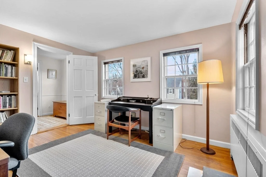 Photo of 55 Thompson Lane