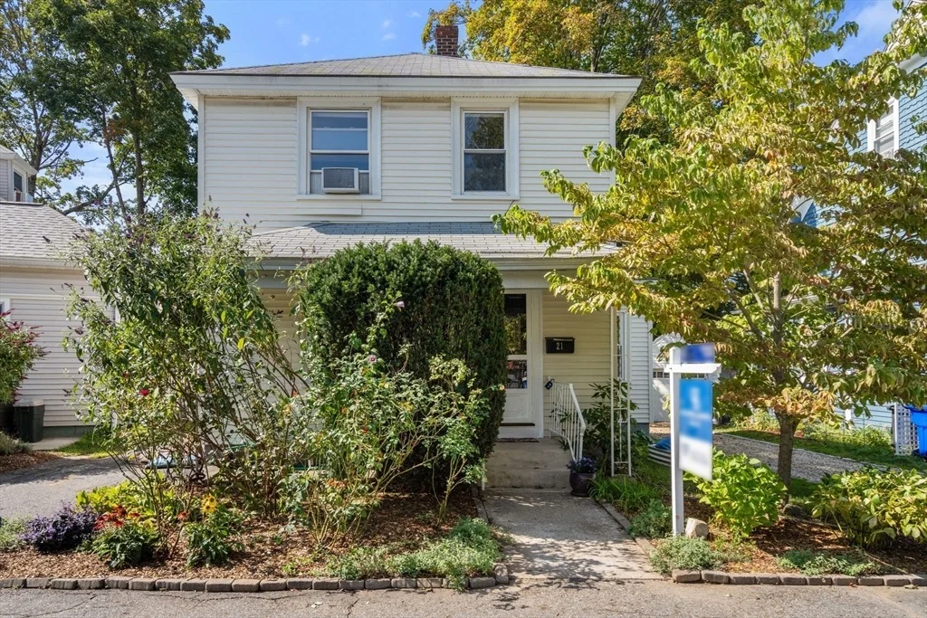 Photo of Unit 21 at 21 Linden Street