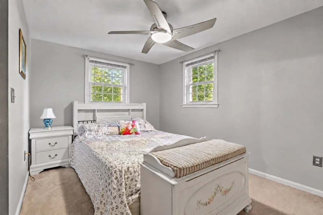 Photo of 15 Sharyn Circle