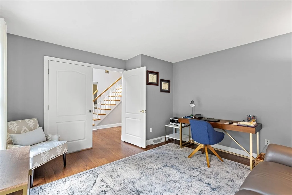 Photo of 9 Douglas Dr