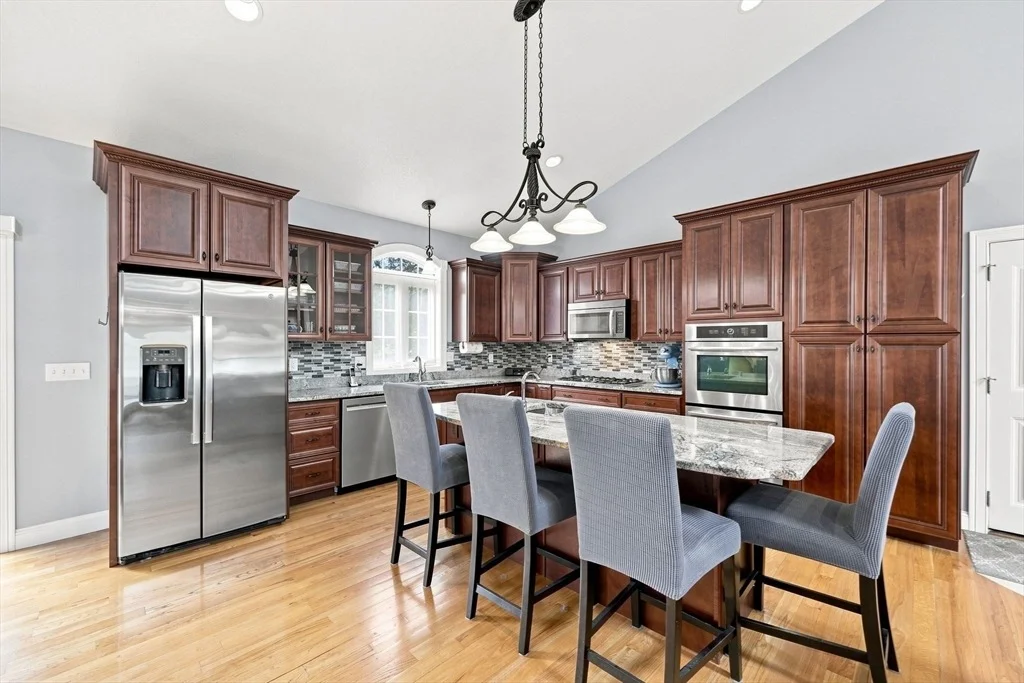 Photo of 154 Mayflower Ave