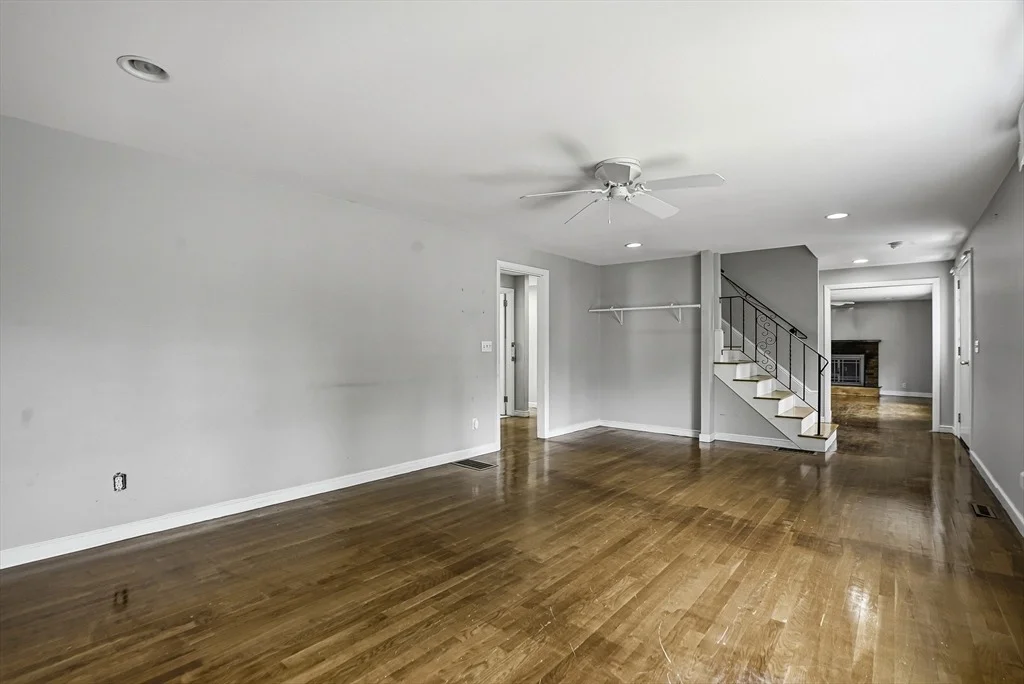 Photo of 57 Lanewood Ave