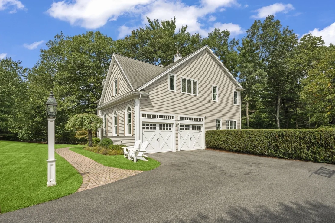Photo of 65 Deerpath Road