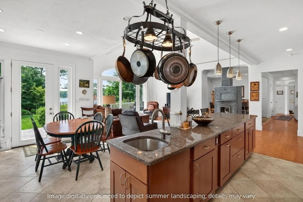 Photo of 359 Santuit Road