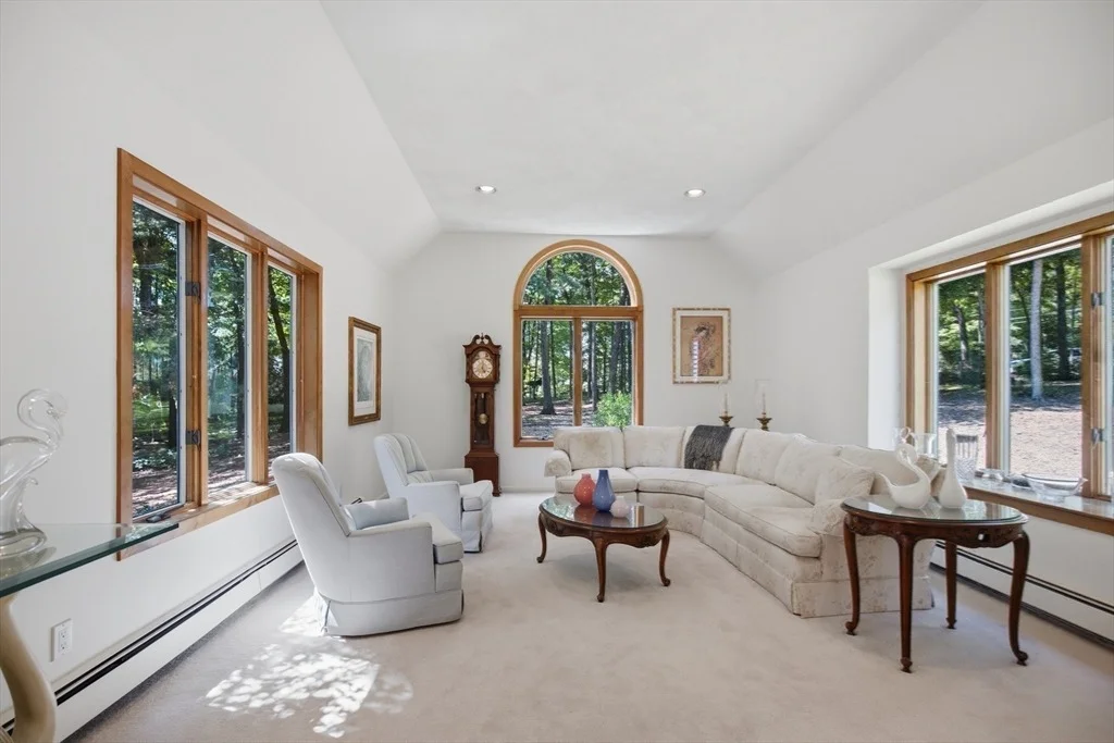 Photo of 176 Pegan Ln
