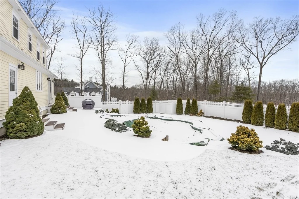 Photo of 64 Old Stone Cir