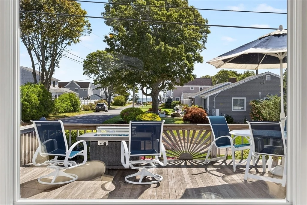 Photo of 35 Shore Dr