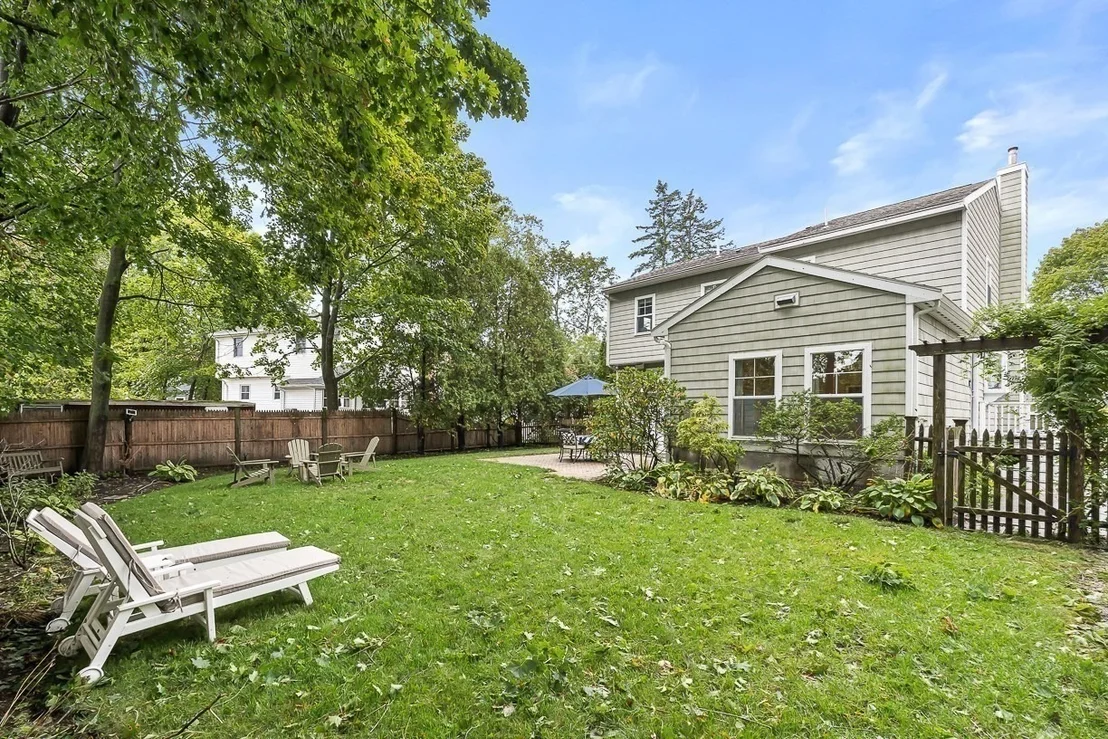 Photo of 15 Millbrook Rd