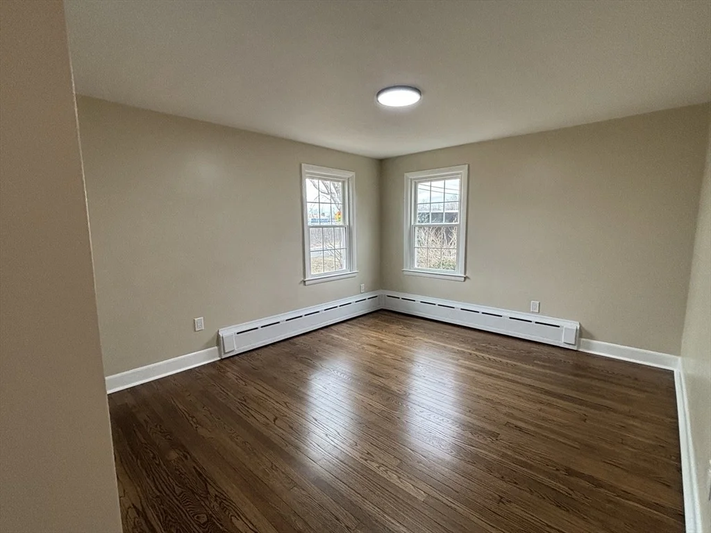 Photo of 52 Bushee Rd
