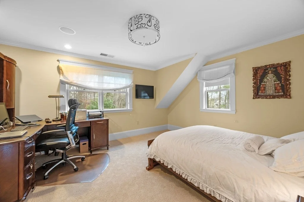 Photo of 24 Whitehall Cir