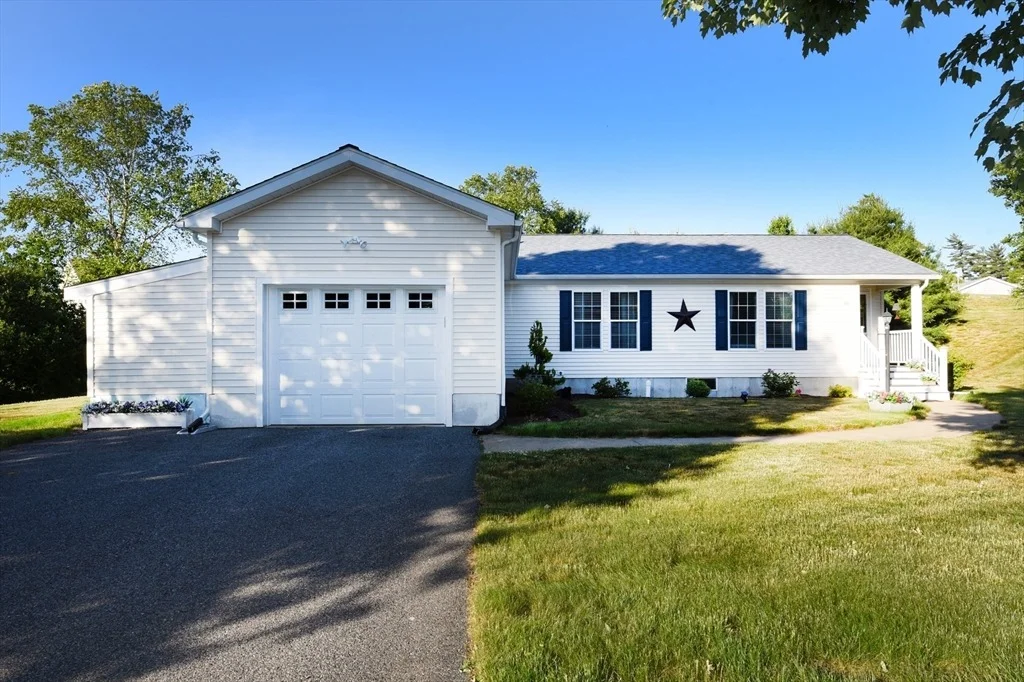 Photo of 4402 Pheasant Ln