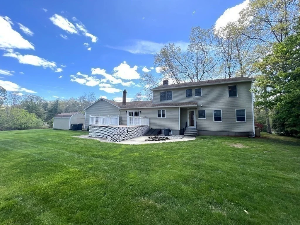 Photo of 75 Klebart Ave
