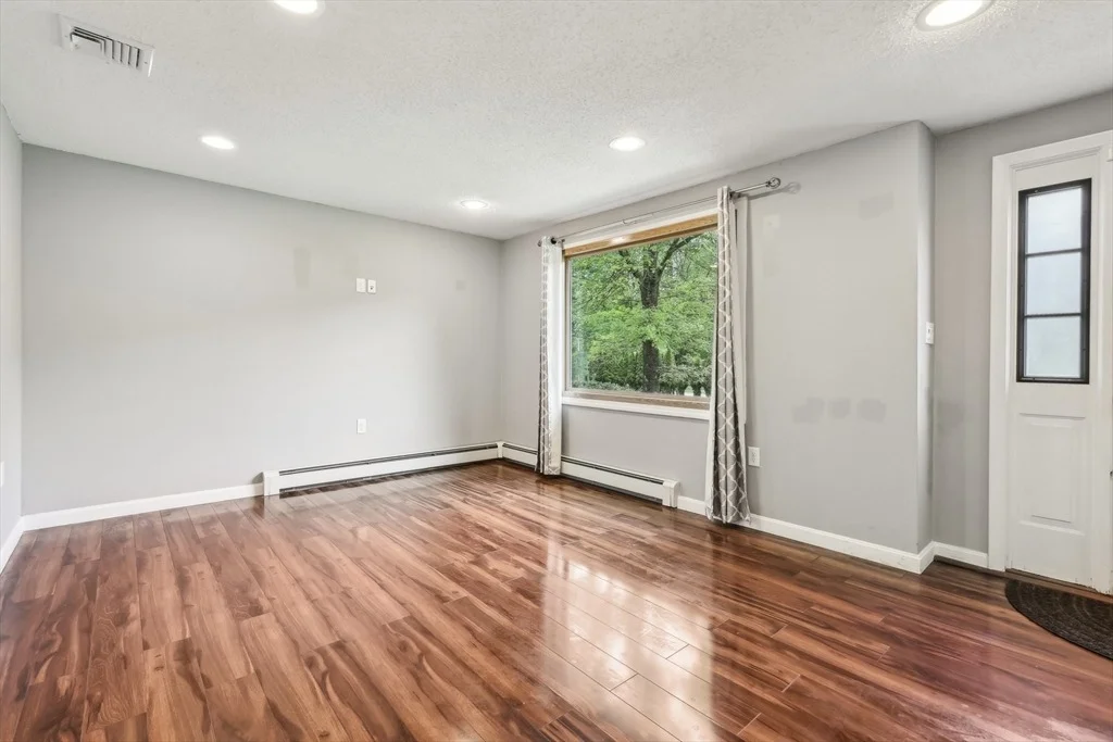 Photo of 180 John Scott Blvd