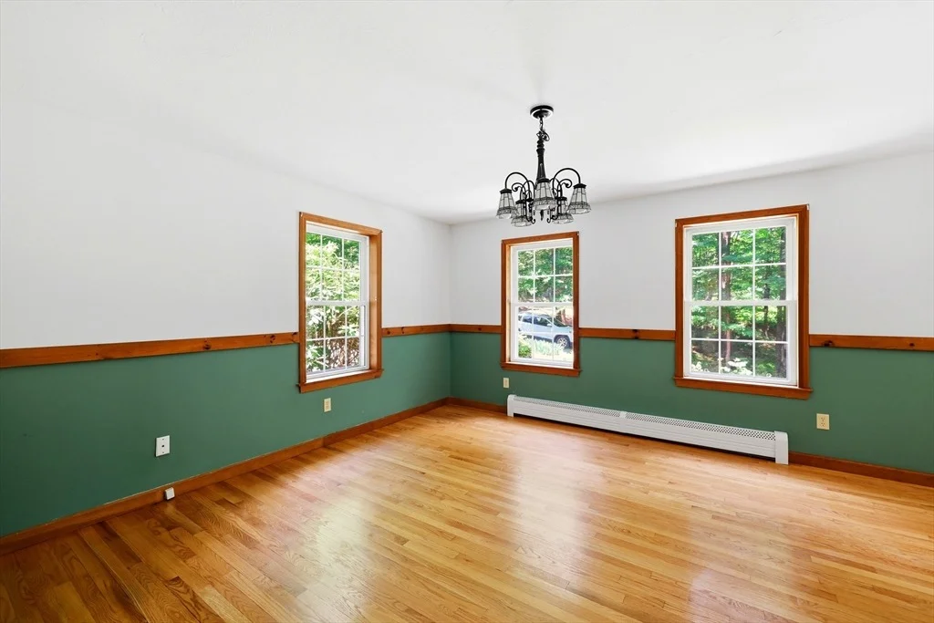Photo of 60 Bartlett Lane