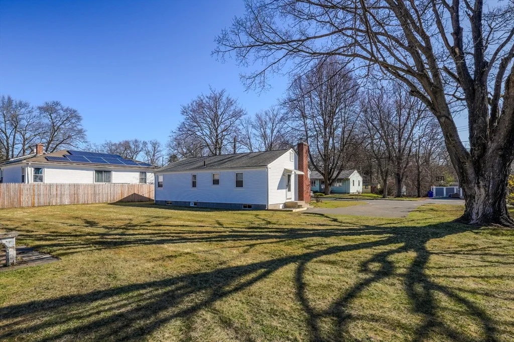 Photo of 46 Lakevilla Ave