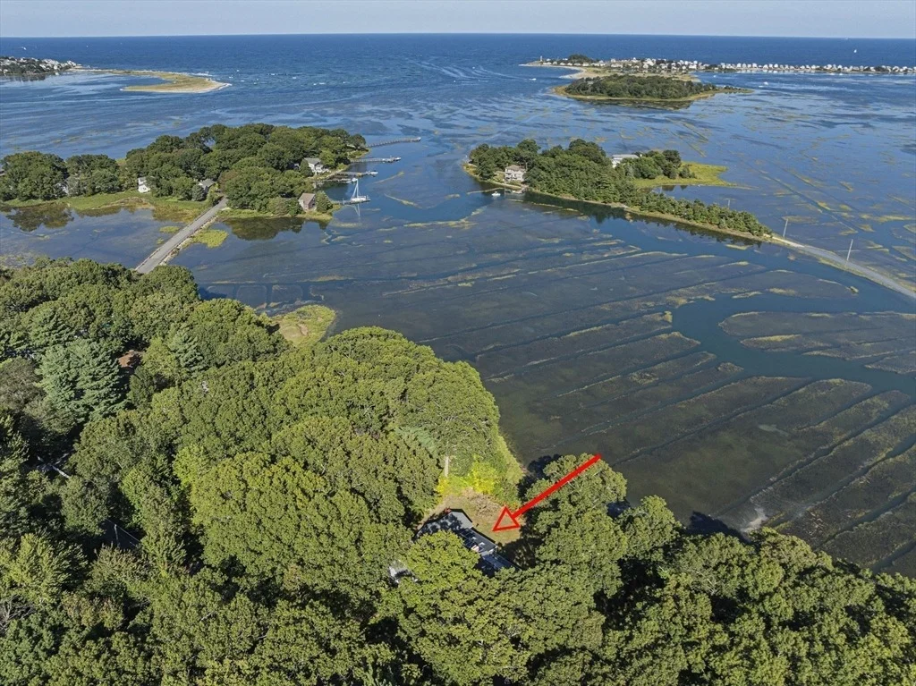 Photo of 110 Damon's Point Road