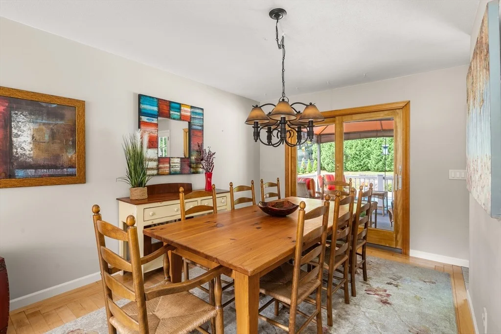 Photo of 6 Russell Ln