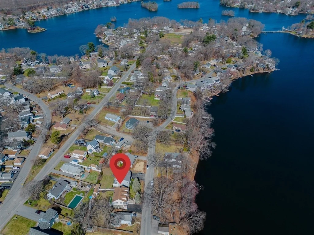 Photo of 33 Lakeside Dr