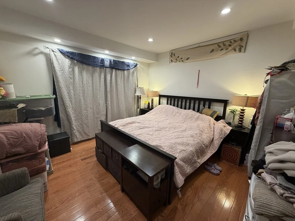 Photo of 32 Fremont Ave