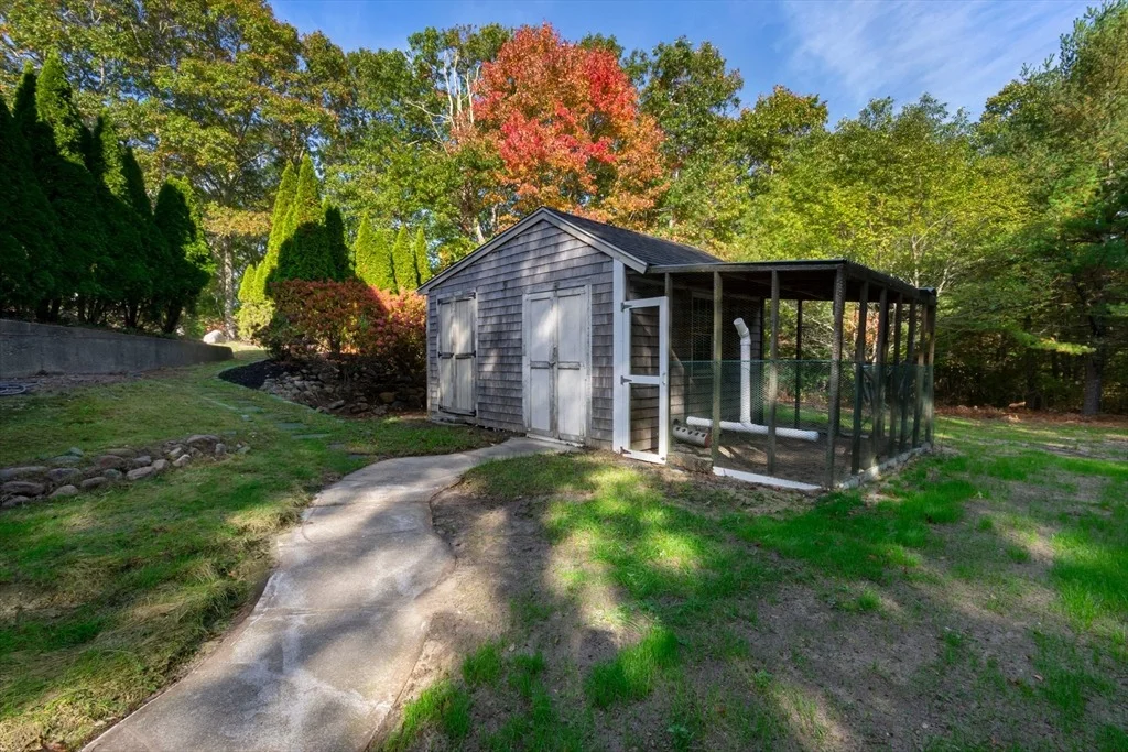Photo of 103 Mayflower Ln