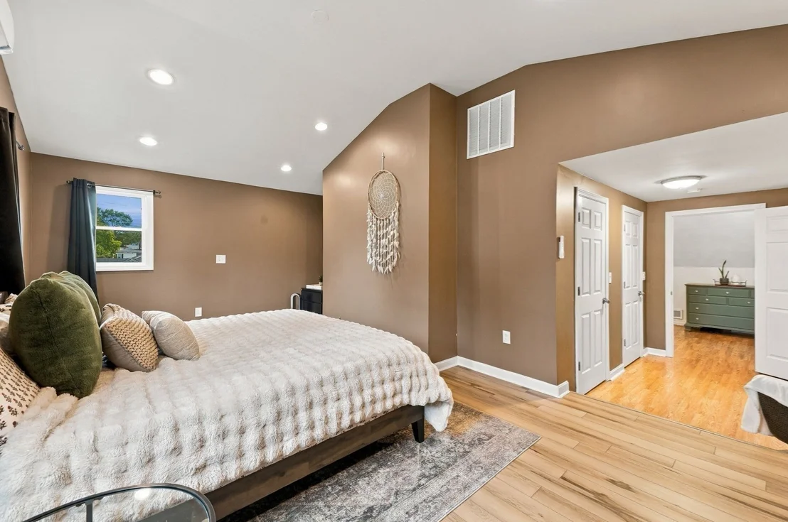 Photo of 59 Colonial Ave