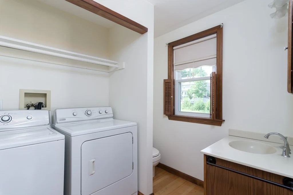 Photo of 20 Blaine Ave