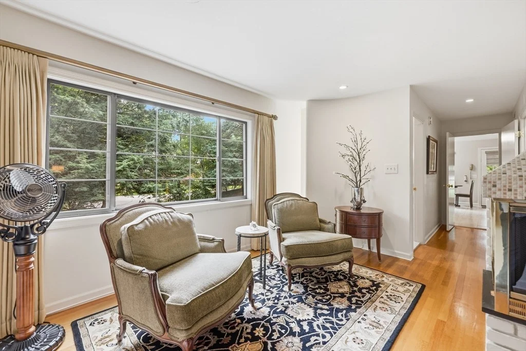 Photo of 5 Rollingwood Dr