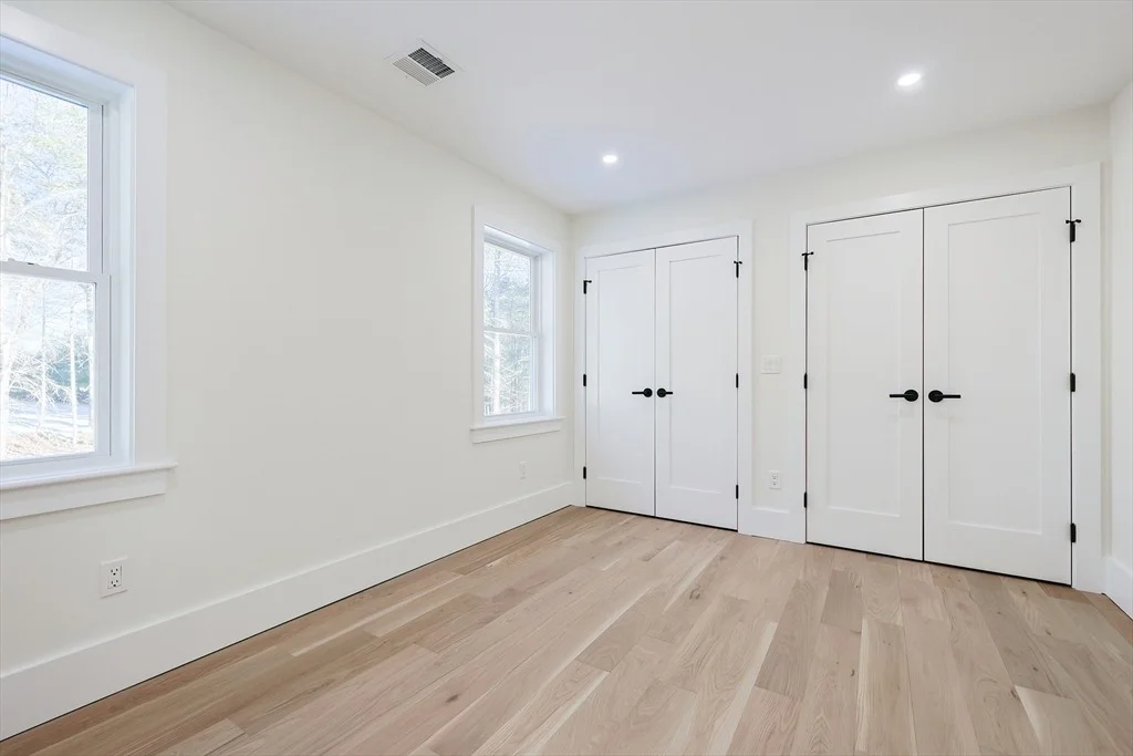 Photo of 5 Danforth Drive