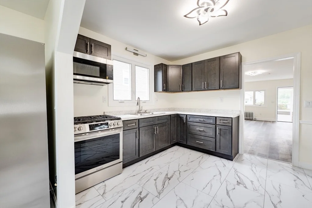 Photo of 17 Bushwick Place