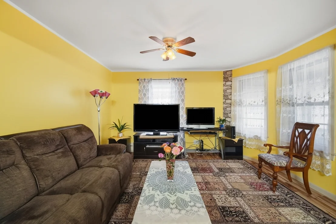 Photo of 96 Stewart St