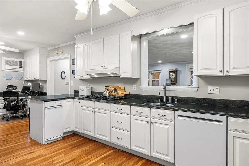 Photo of 24 Smith Ave