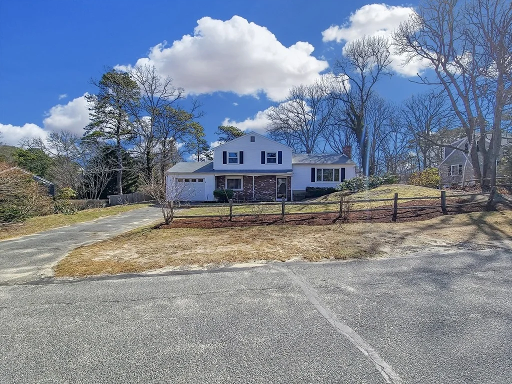 Photo of 11 Great Oak Rd