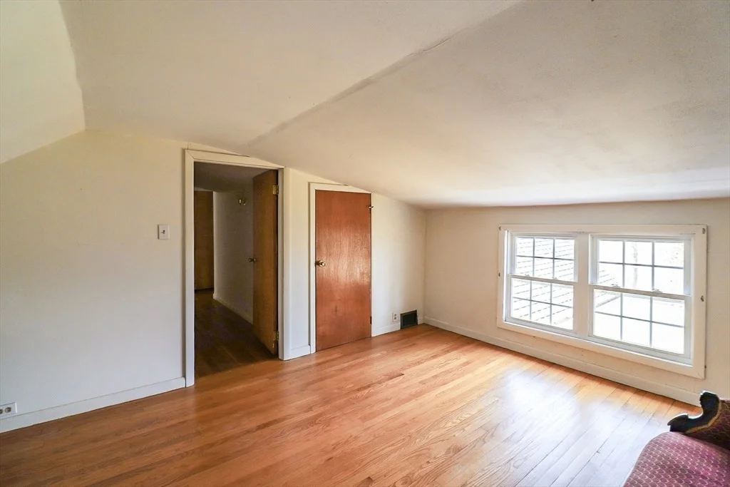 Photo of 787 Ridge Road