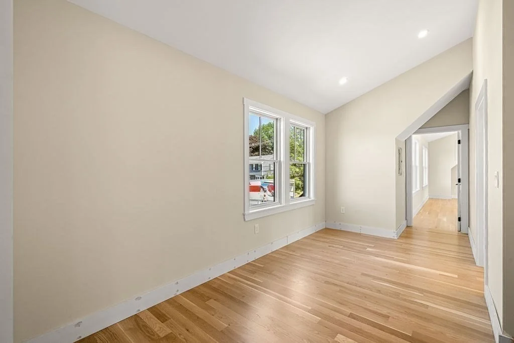 Photo of 10 Naugus Ave